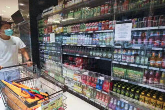 Вперше за 50 років: Таїланд скасував заборону на продаж алкоголю вдень