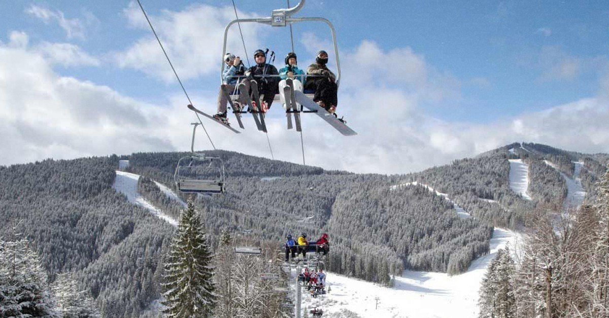 Туристичний збір на Прикарпатті зріс на 40% (2025): лідирує Буковель та Верховина.