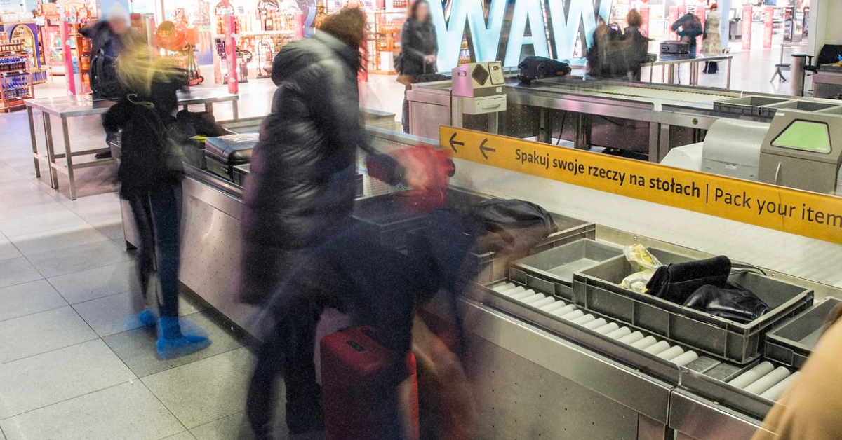 Варшавський аеропорт імені Шопена контроль безпеки