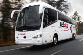 Автобус Neobus на дорозі