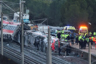 В Іспанії  21 людина загинула внаслідок зіткнення швидкісних поїздів