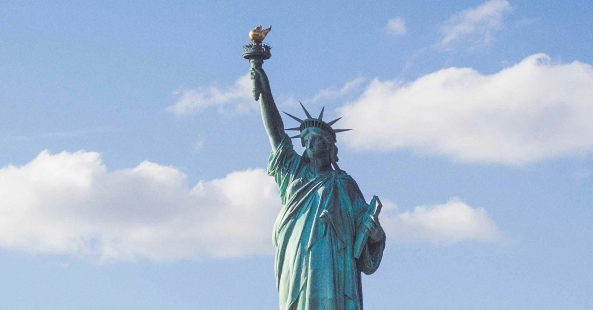 Адміністрація Дональда Трампа запроваджує нові міграційні обмеження