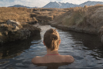 Краєвид дикої природи Тасманії, де туристи шукали фейкові джерела