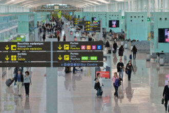 Нові правила в аеропорту Барселони 2026: вхід лише за посадковими.
