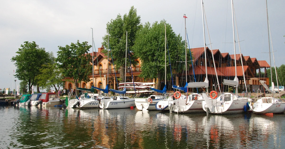 Розкішний готель-замок у Вармінсько-Мазурському воєводстві, доступний за програмою Bon