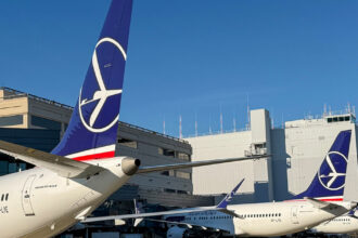 Літаки авіакомпанії LOT