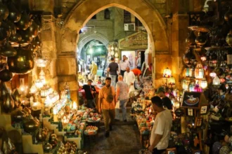 Єгипті ресторани зачинятимуться раніше жорстку економію електрики