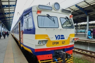 Квитки на електрички Західної України тепер можна придбати в додатку УЗ