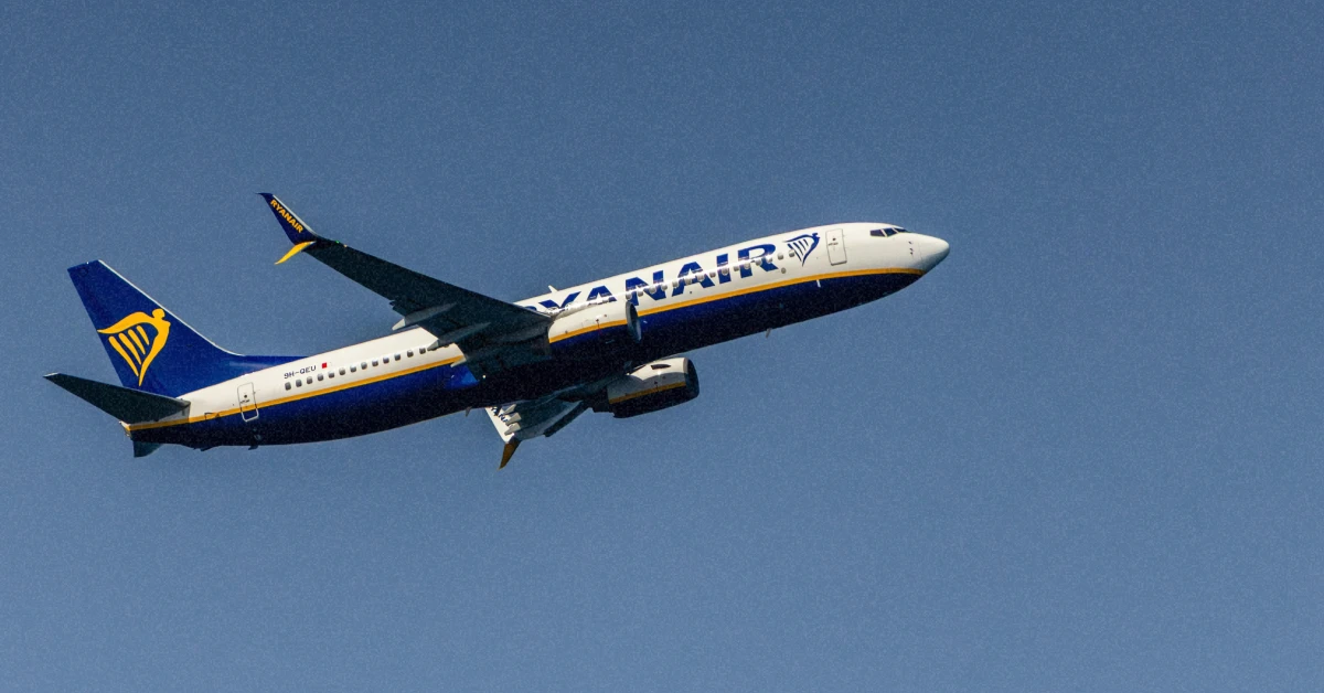 Літак Ryanair готується до зльоту — літній розпродаж квитків 2026
