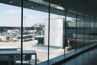 Пасажир без квитка проник на рейс United Airlines, спричинивши затримку