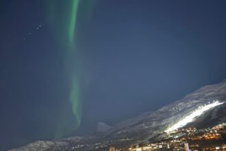 Авіакомпанія LOT запускає зимові рейси до норвезького Тромсе
