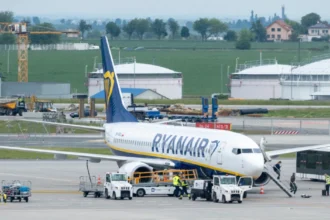 Пасажирський літак лоукостера Ryanair