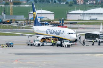Ryanair анонсував нові рейси з Кракова до Барселони та Риму